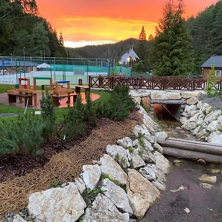 Chalet Old Fashioned In Lopusna Dolina Near High Tatras Lucivna