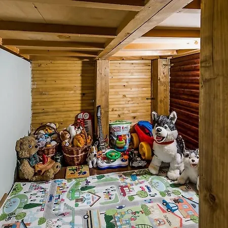 Chalet Old Fashioned In Lopusna Dolina Near High Tatras *